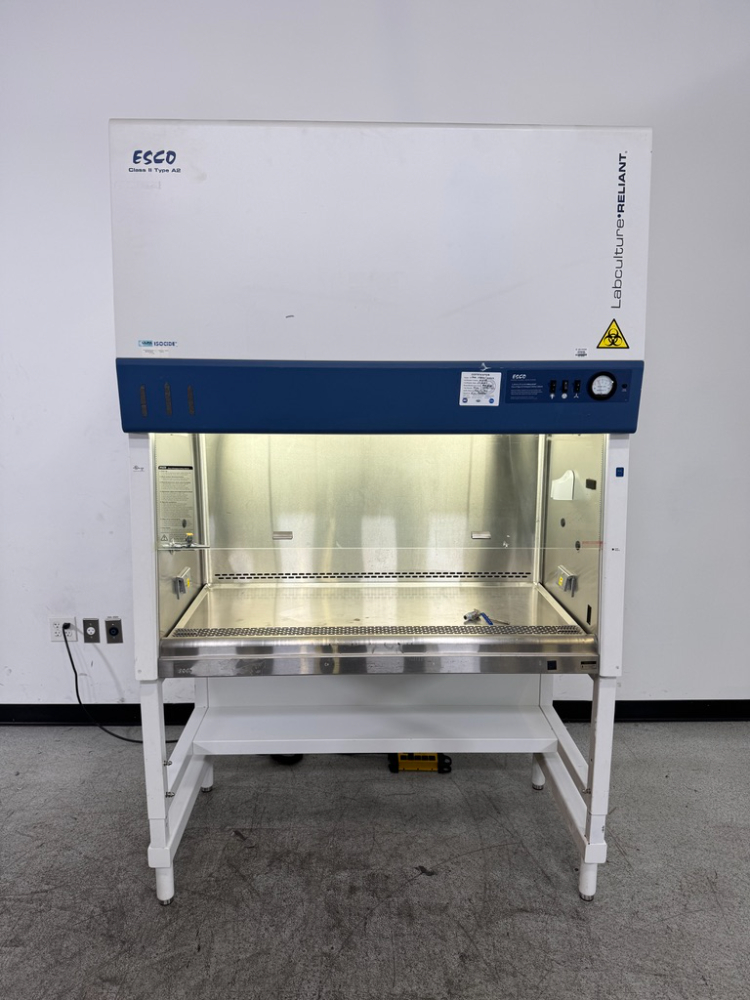 Image of Esco Labculture Reliant Class II A2 4' Biosafety Cabinet